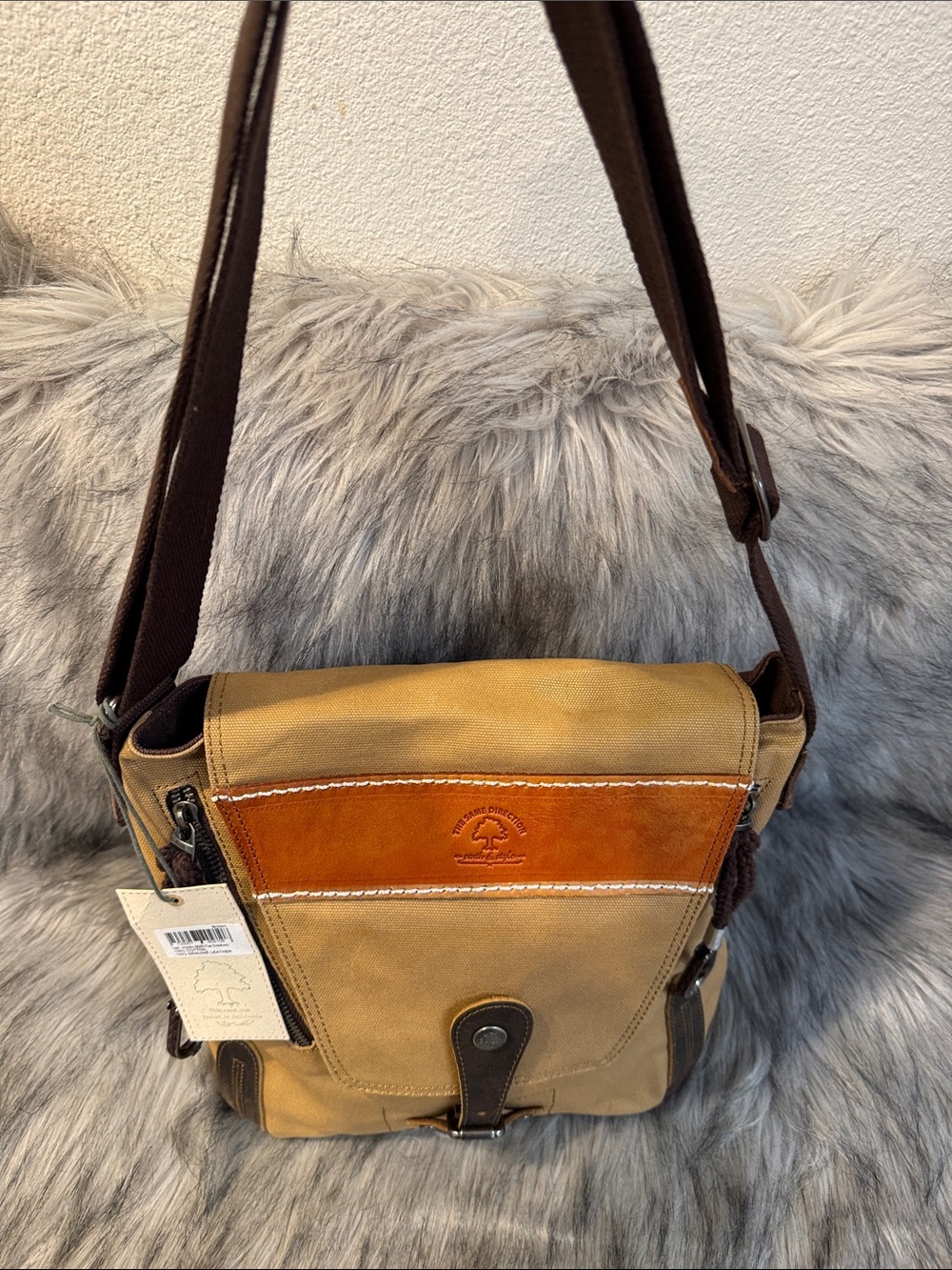 NWT Tsd brand Hidden Wood Canvas Crossbody Bag in Tan with Brown Leather Trim
